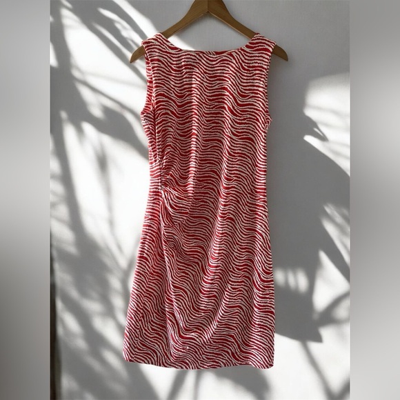 J. McLaughlin | Red Printed Ruched Sleeveless Dress Catalina Cloth Summer Resort - Picture 1 of 5